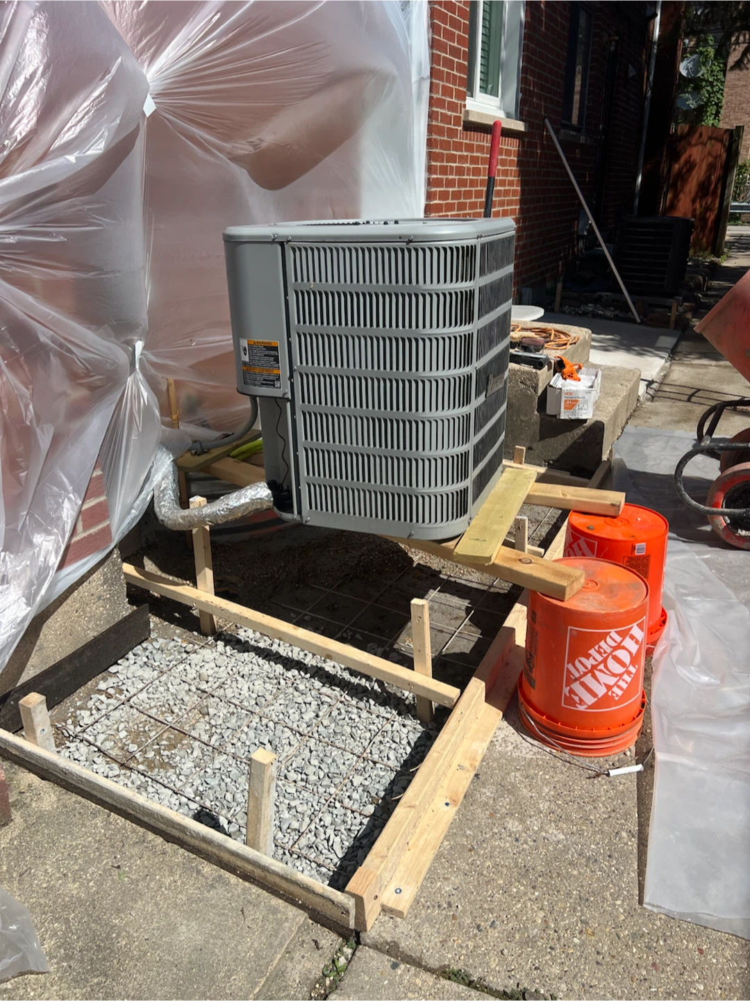 Chicago Concrete Work: Aprons, Steps, Walkways & Repairs⁠ - photo 3