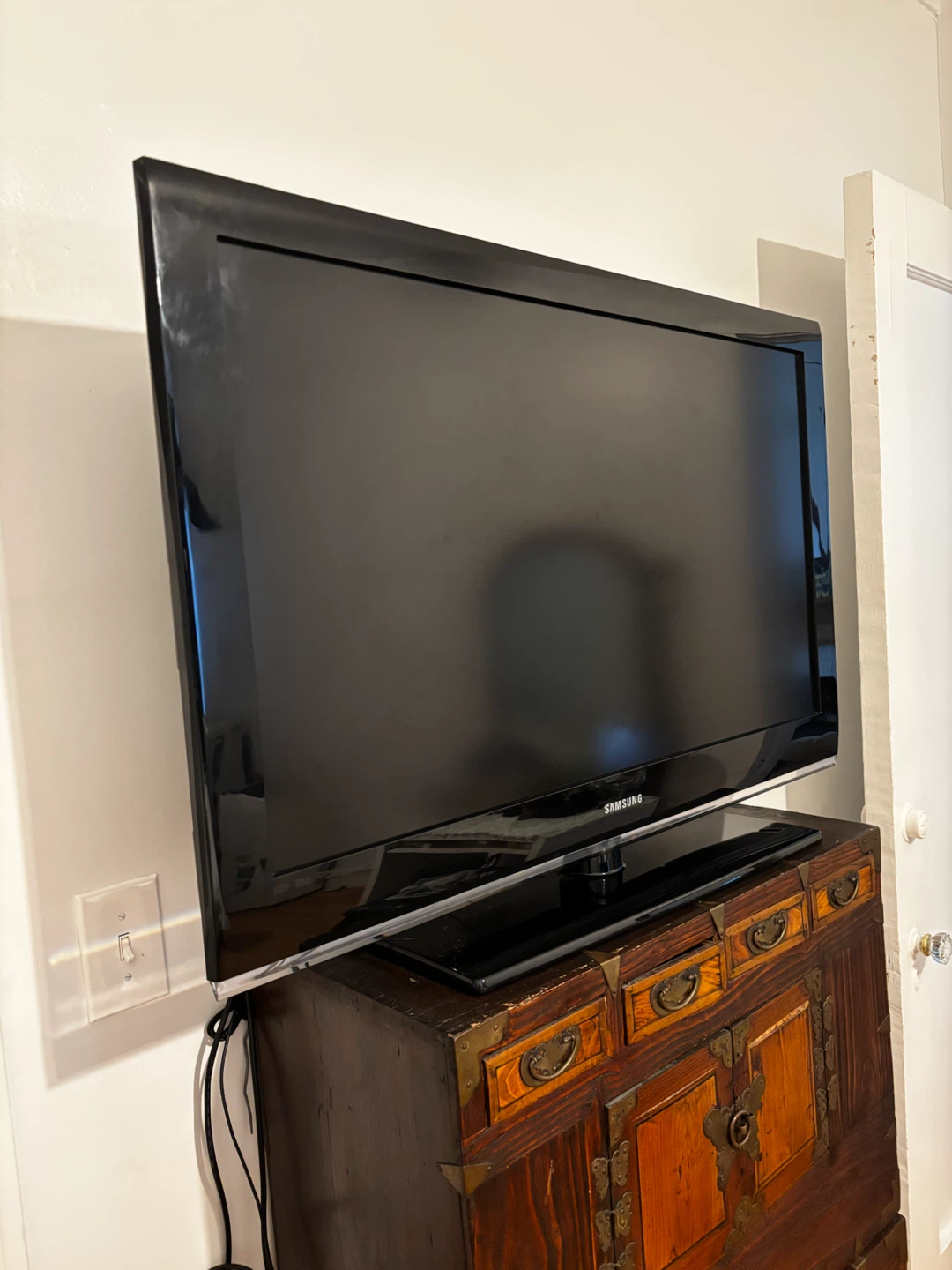Samsung Flat Screen TV - photo 3