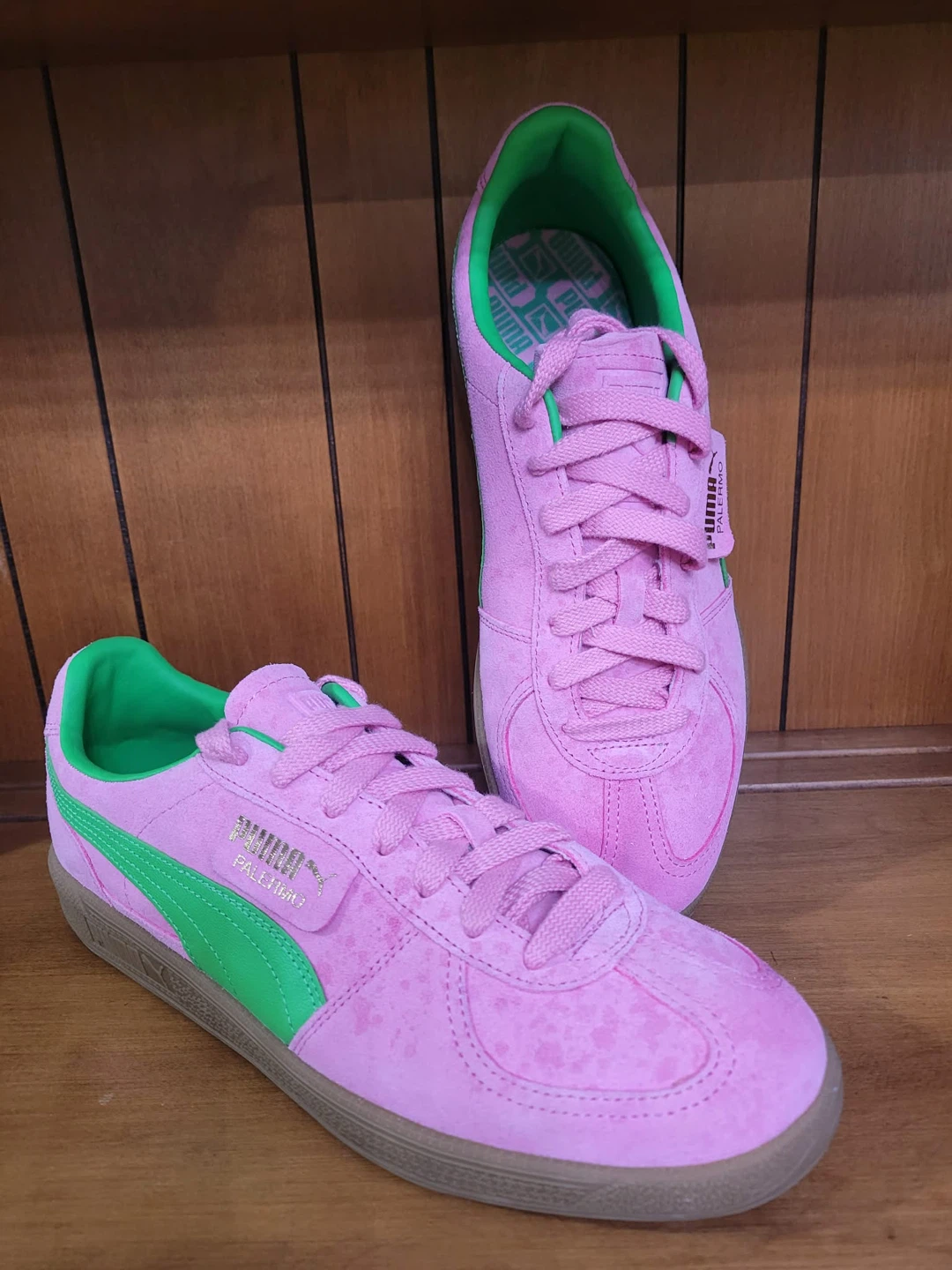 Puma Palermo Pink & Green Suede Sneakers size 11.5