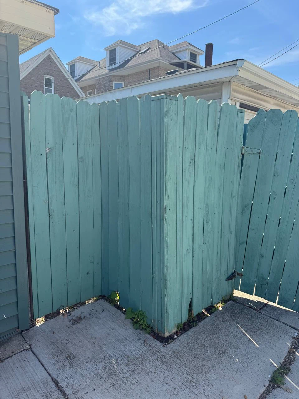 Chicago Fence Repair & Installation: Wood, Vinyl, Gates & Posts⁠ - photo 3