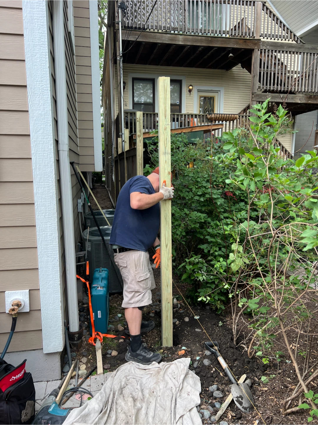Chicago Fence Repair & Installation: Wood, Vinyl, Gates & Posts⁠ - photo 5