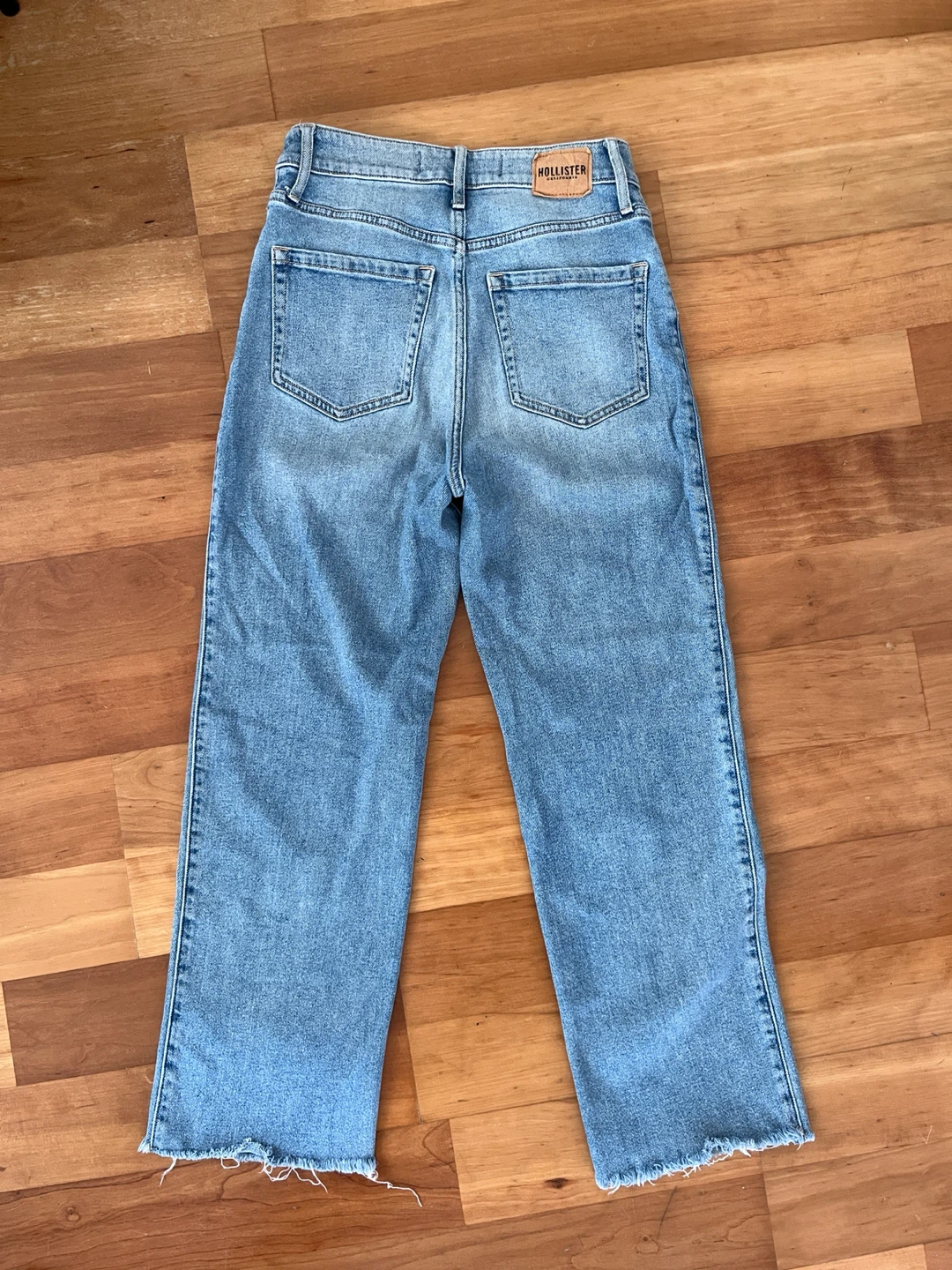 Hollister Ultra High-Rise Dad Jeans - Women's Size 3S / W26 - photo 3