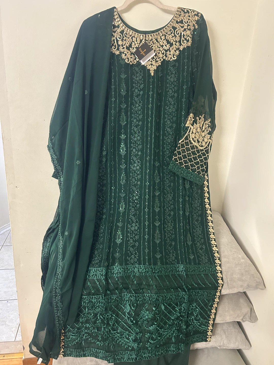 New Agha Jasn Emerald Green Embroidered - photo 4