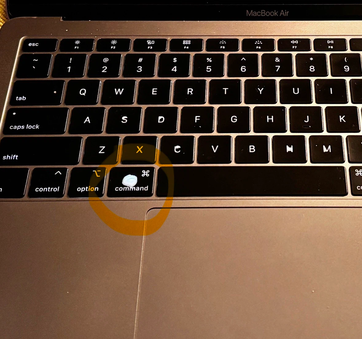 MacBook Air Intel i5 (2018) - photo 2