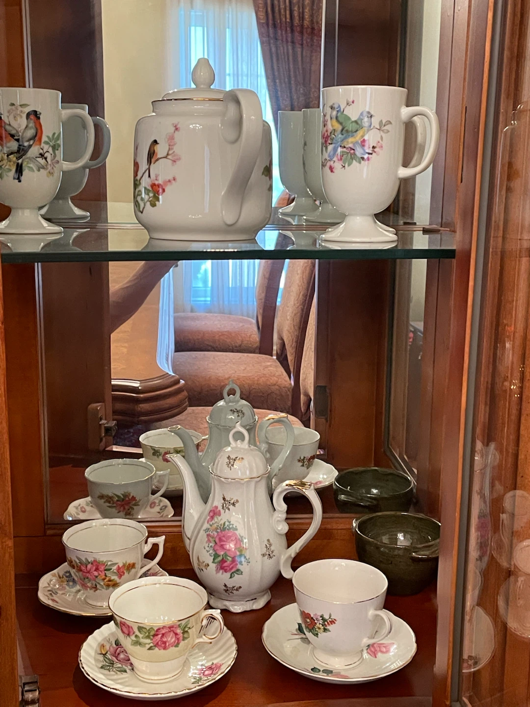 Floral Teapot and Cups Set