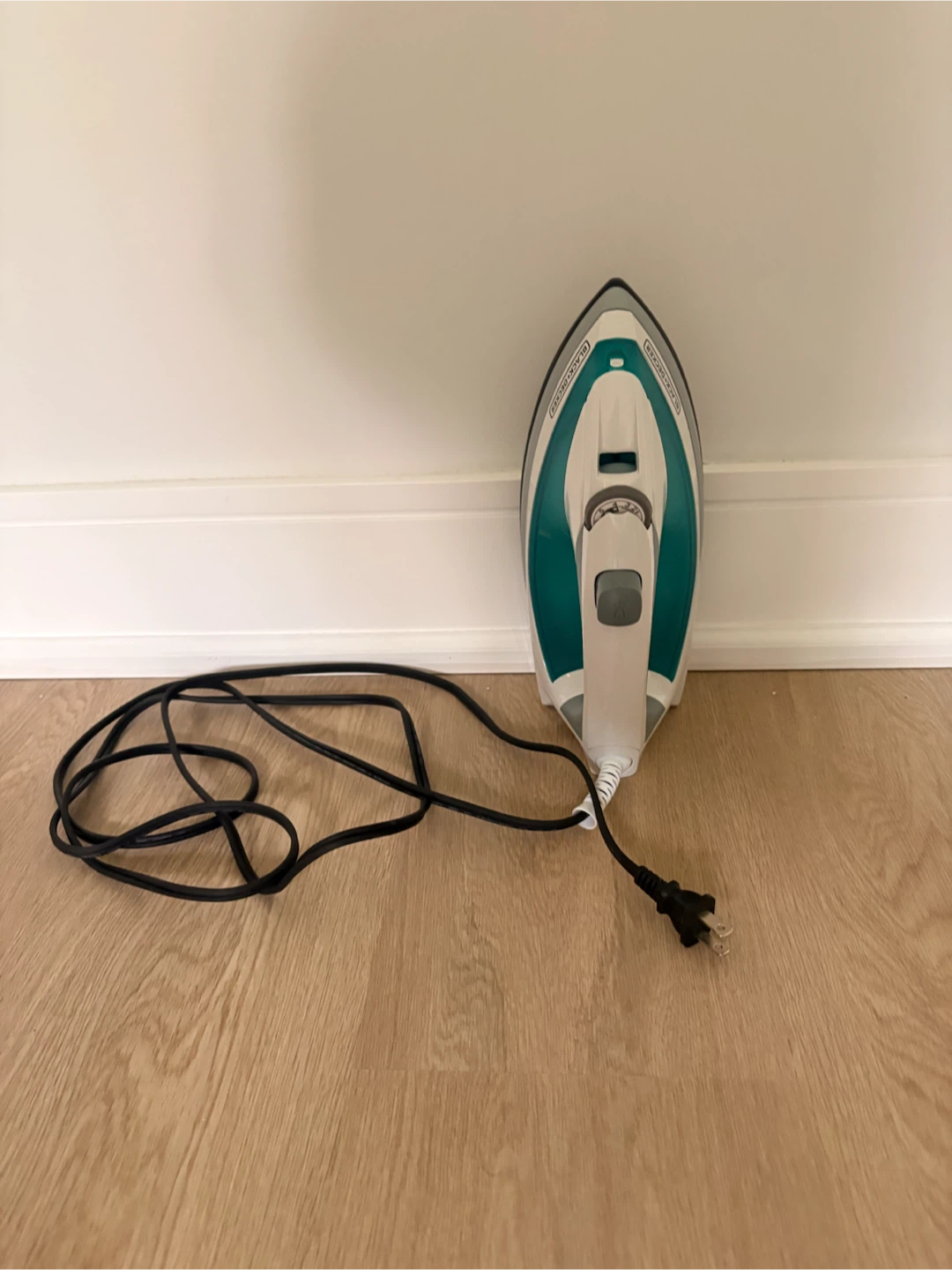 BLACK+DECKER Steam Iron