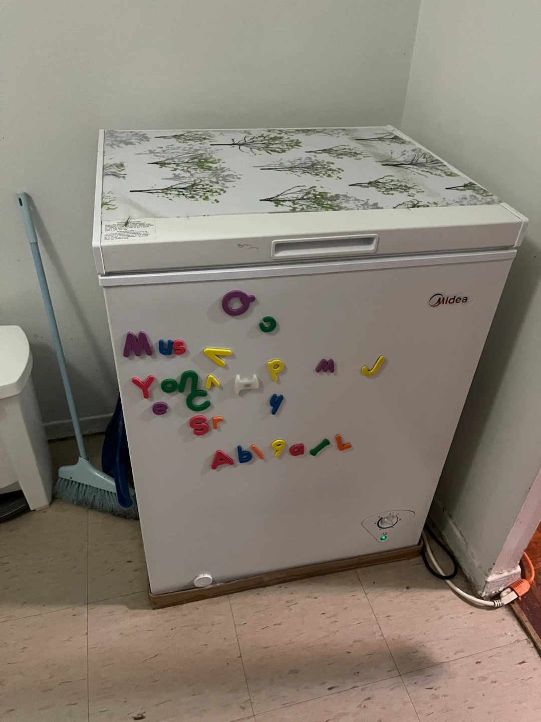 Midea Chest Freezer