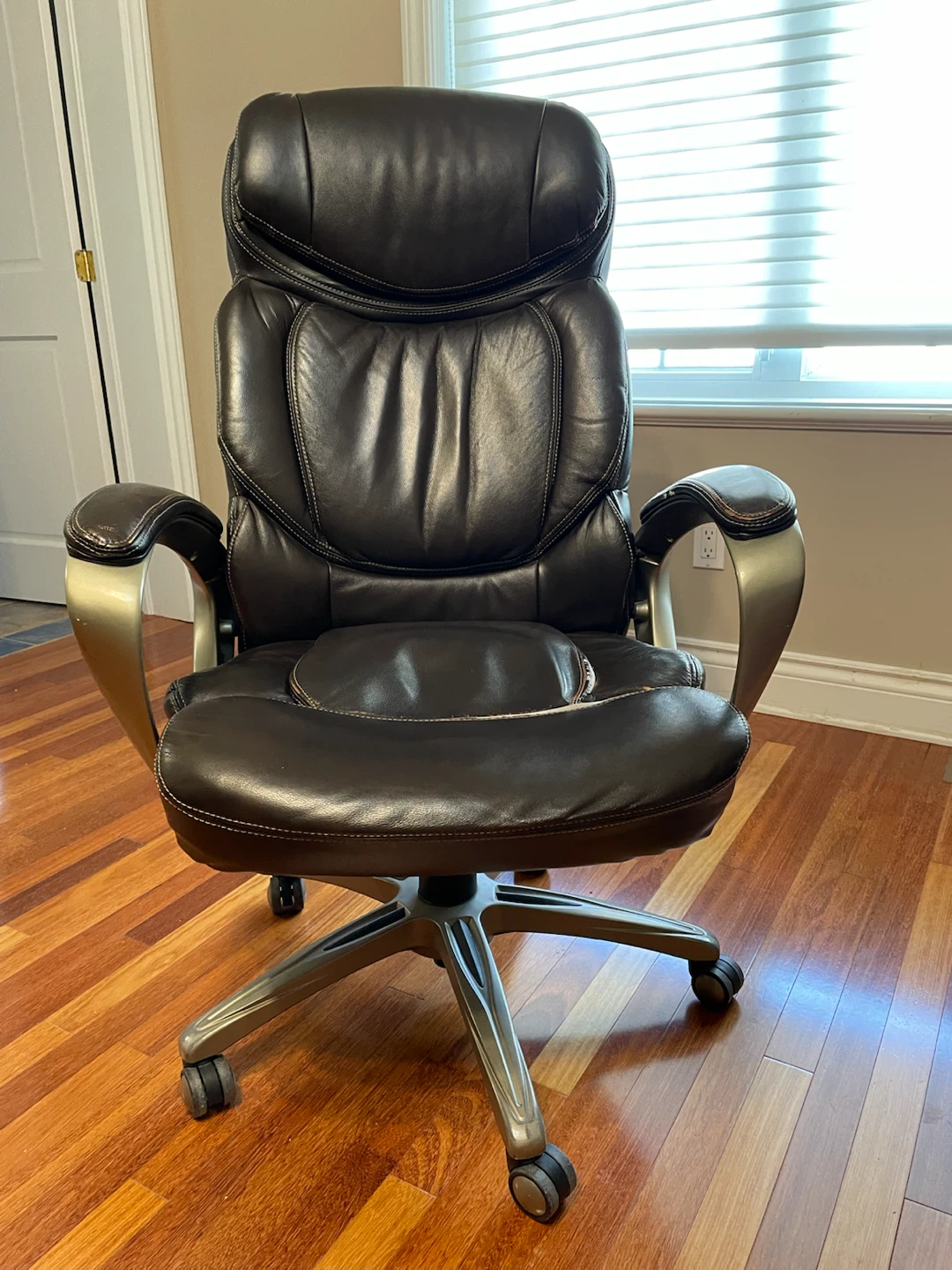 Brown Faux Leather Executive Office Chair