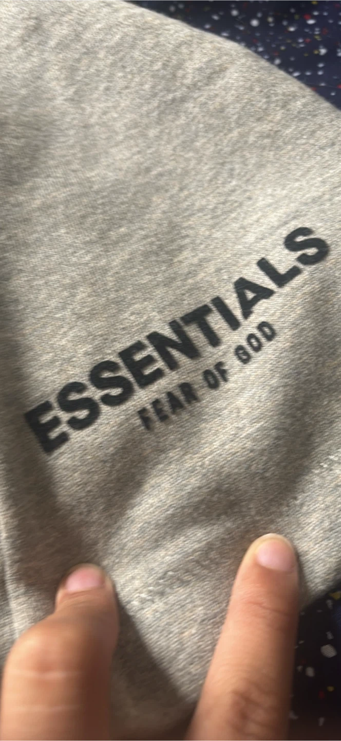 Essential shorts barely used - photo 3