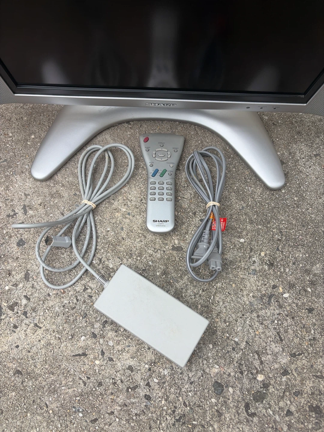 Sharp AQUOS 20" Retro Gaming LCD TV LC-20B4U-SM Toshiyuki Kita - photo 3