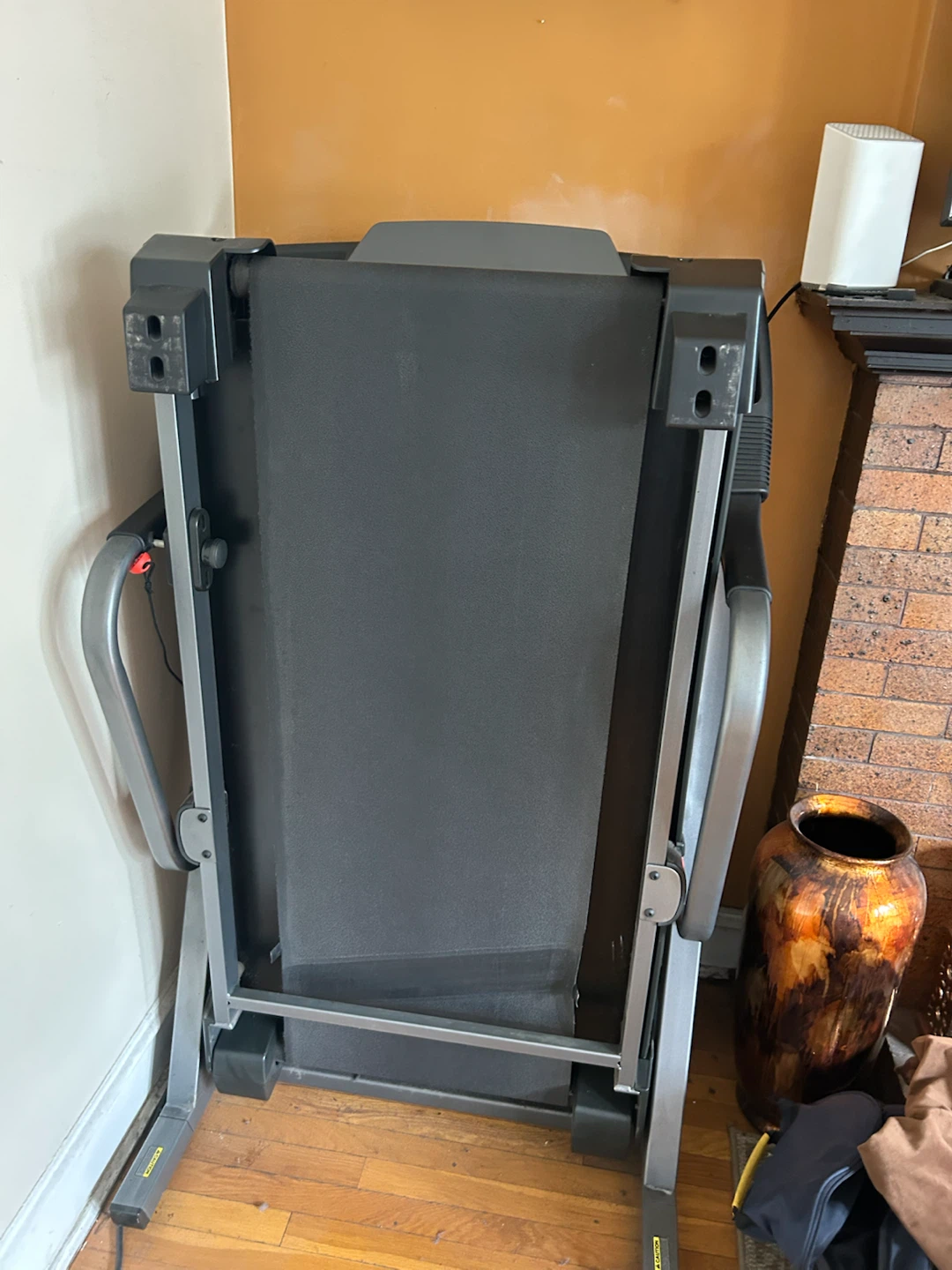 I’m selling a pro form sport 1000 treadmill