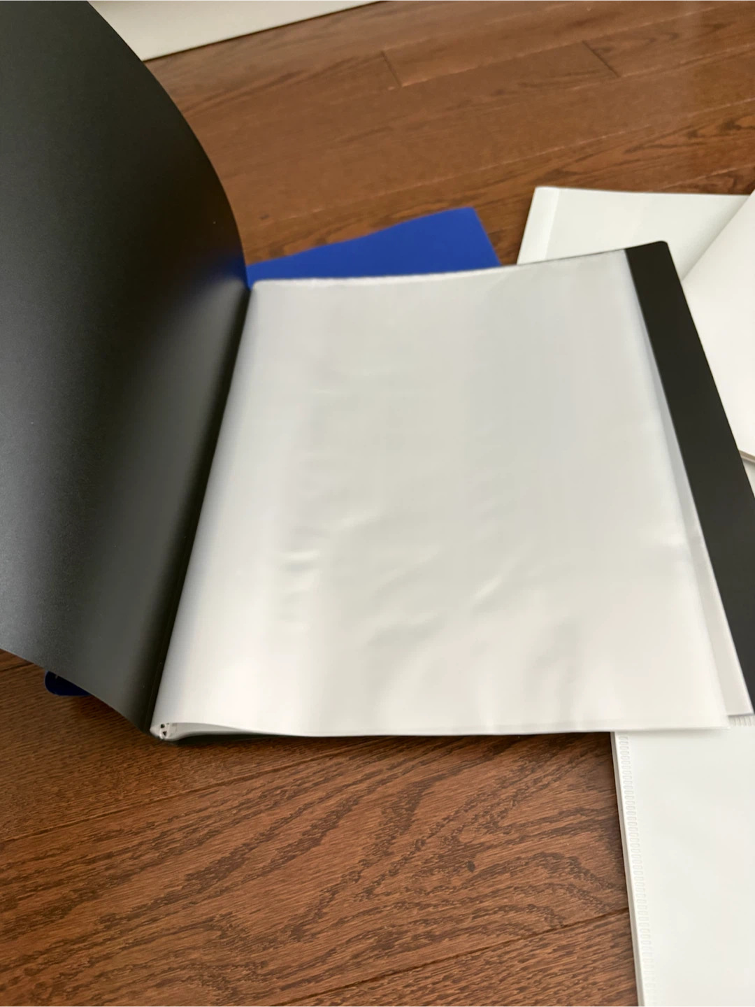 Binder Folders with Page Protectors - photo 4