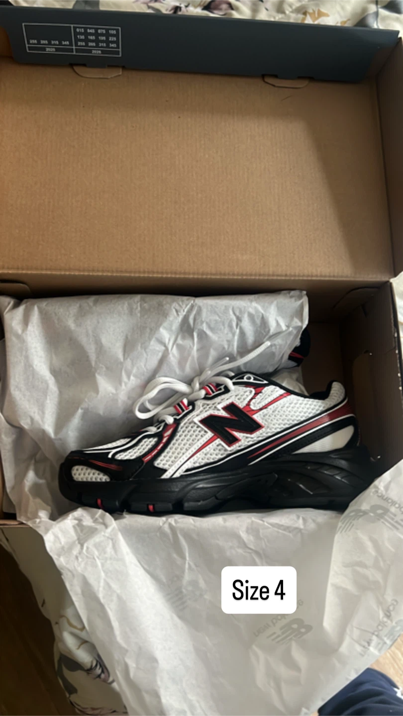 New Balance Sneakers - White/Black/Red