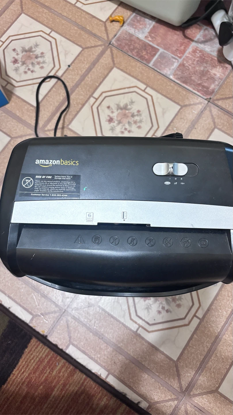 Amazon Basics 6-Sheet Cross-Cut Paper Shredder