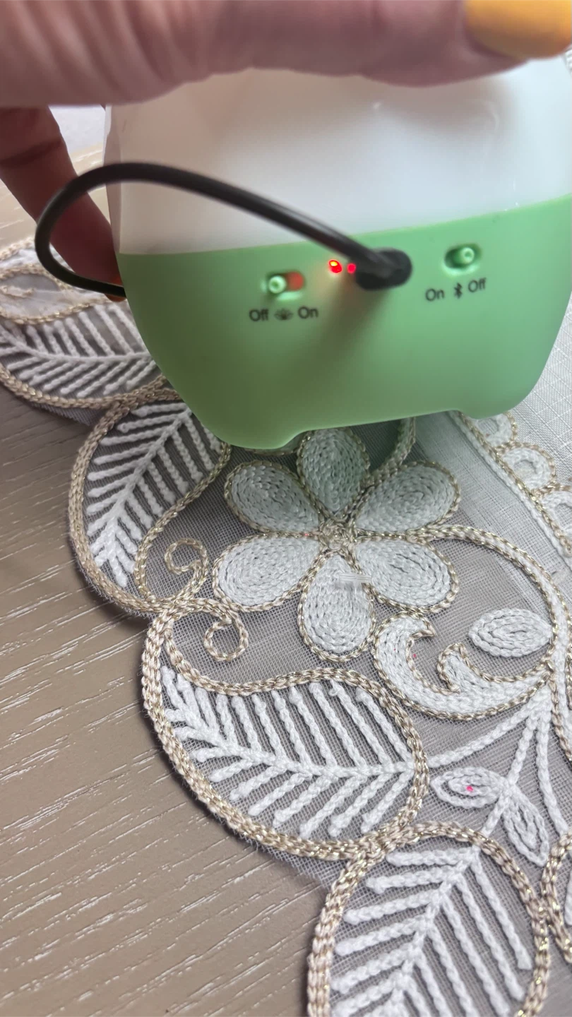 White & Green Geometric Aroma Diffuser