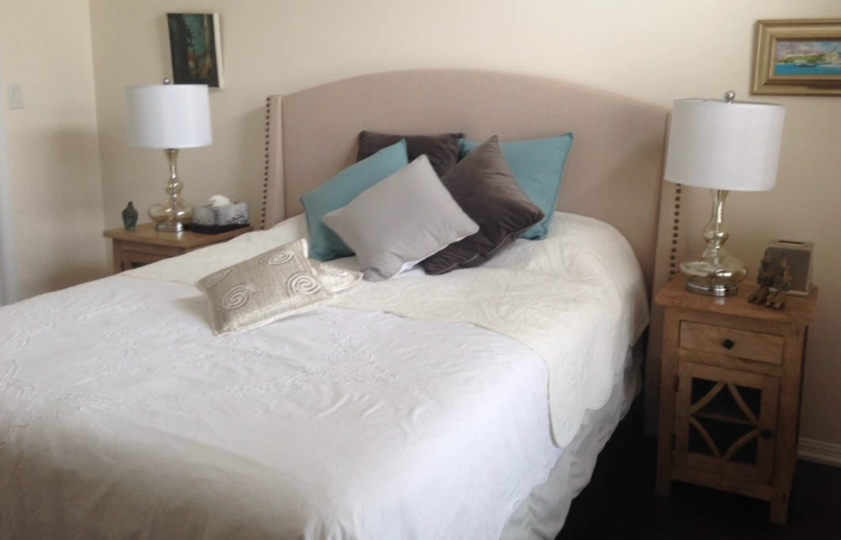 Queen Headboard , metal frame and spring box