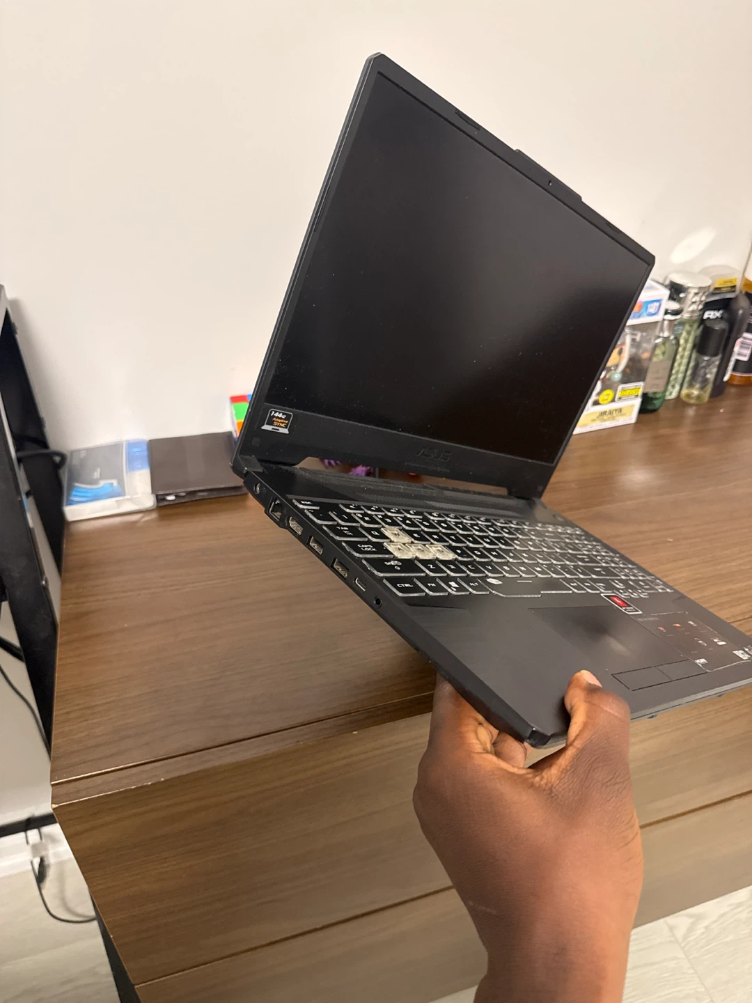 ASUS TUF Gaming Laptop - photo 2