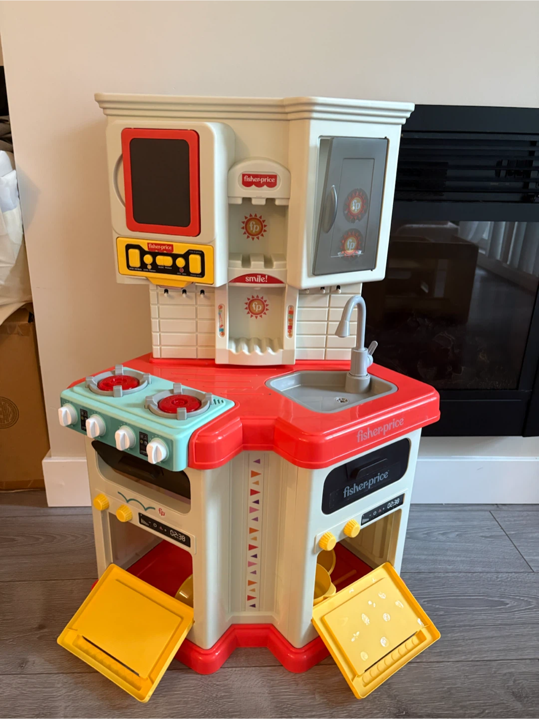 Fisher-Price Toy Kitchen Playset