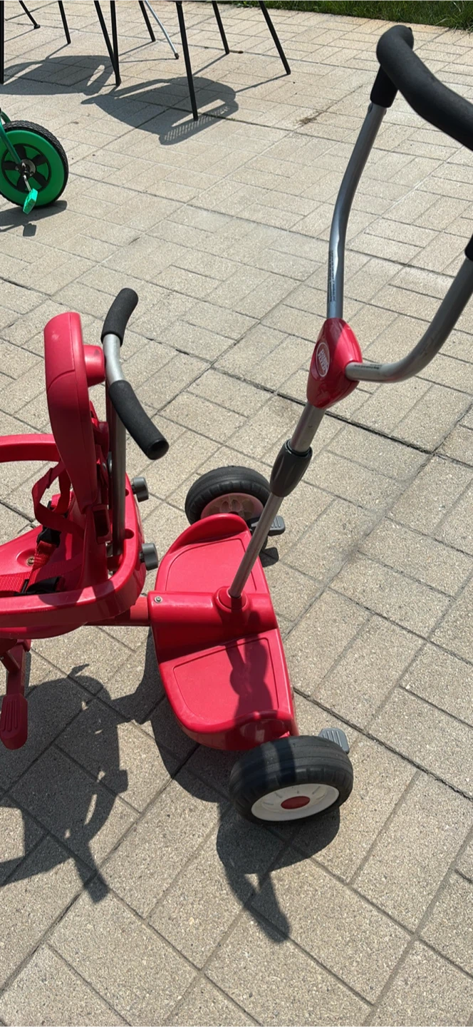 Radio Flyer Red Tricycle - photo 3