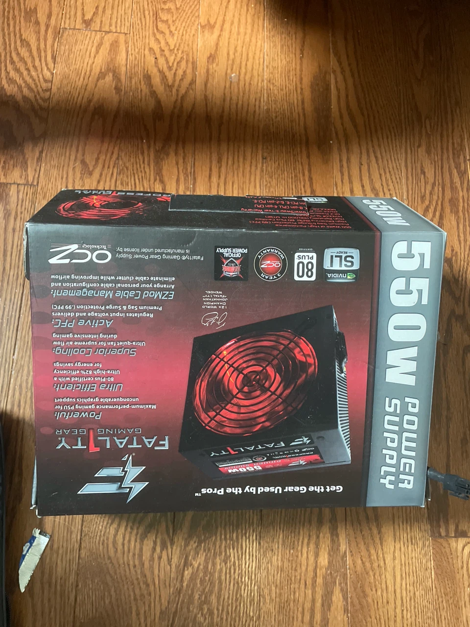 Fatal1ty OCZ 550W Power Supply - photo 4
