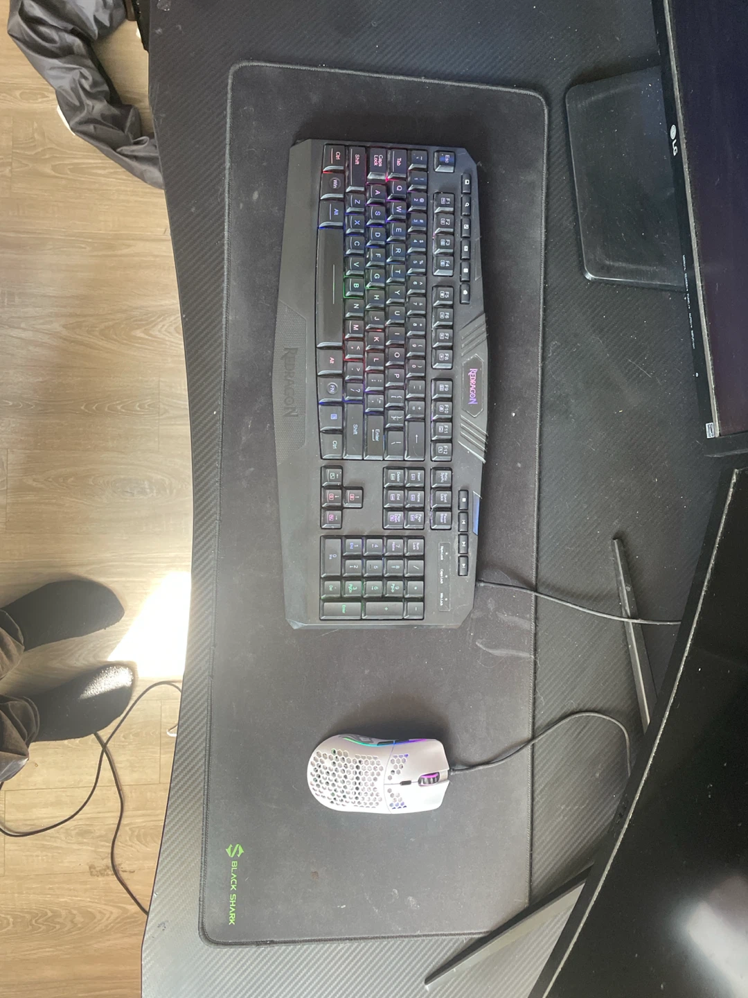 Lenovo Desktop Computer - photo 2