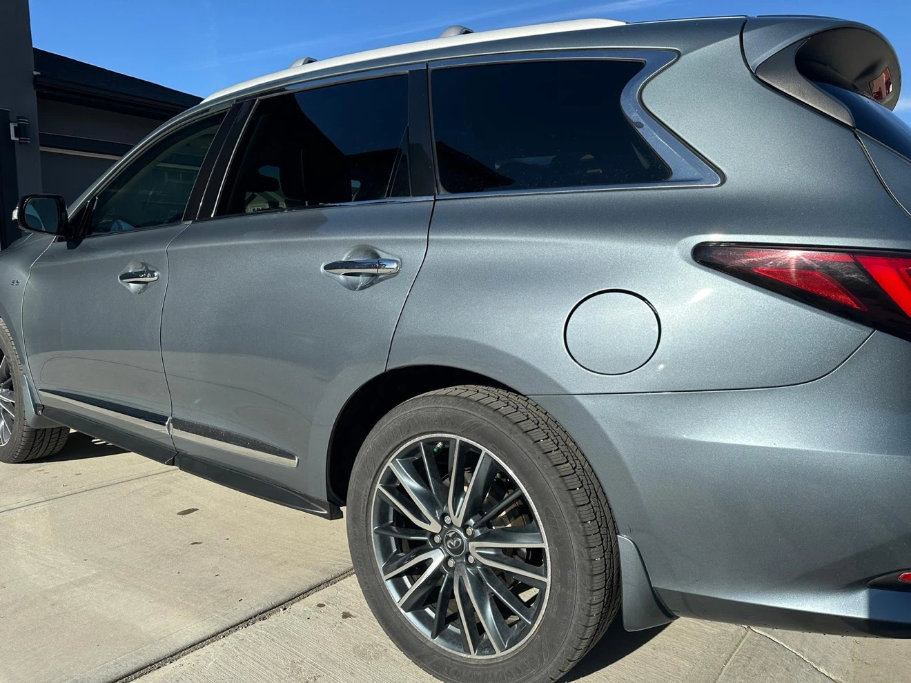 Infiniti  QX60 - photo 3