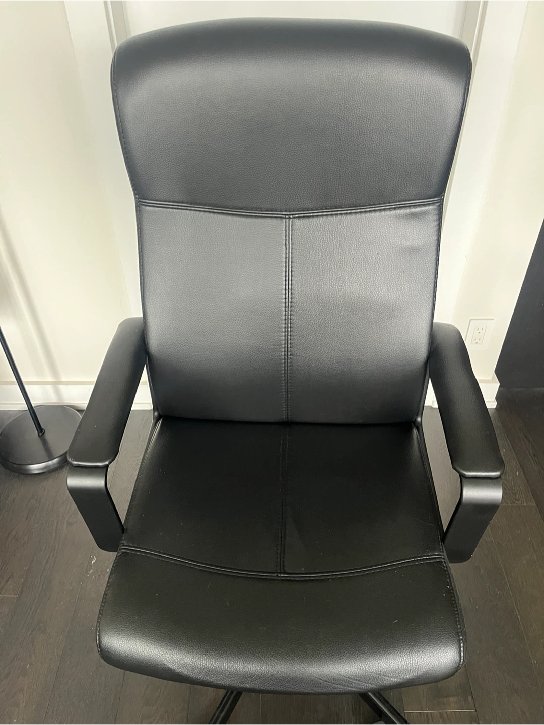 Black Executive Office Chair - photo 3