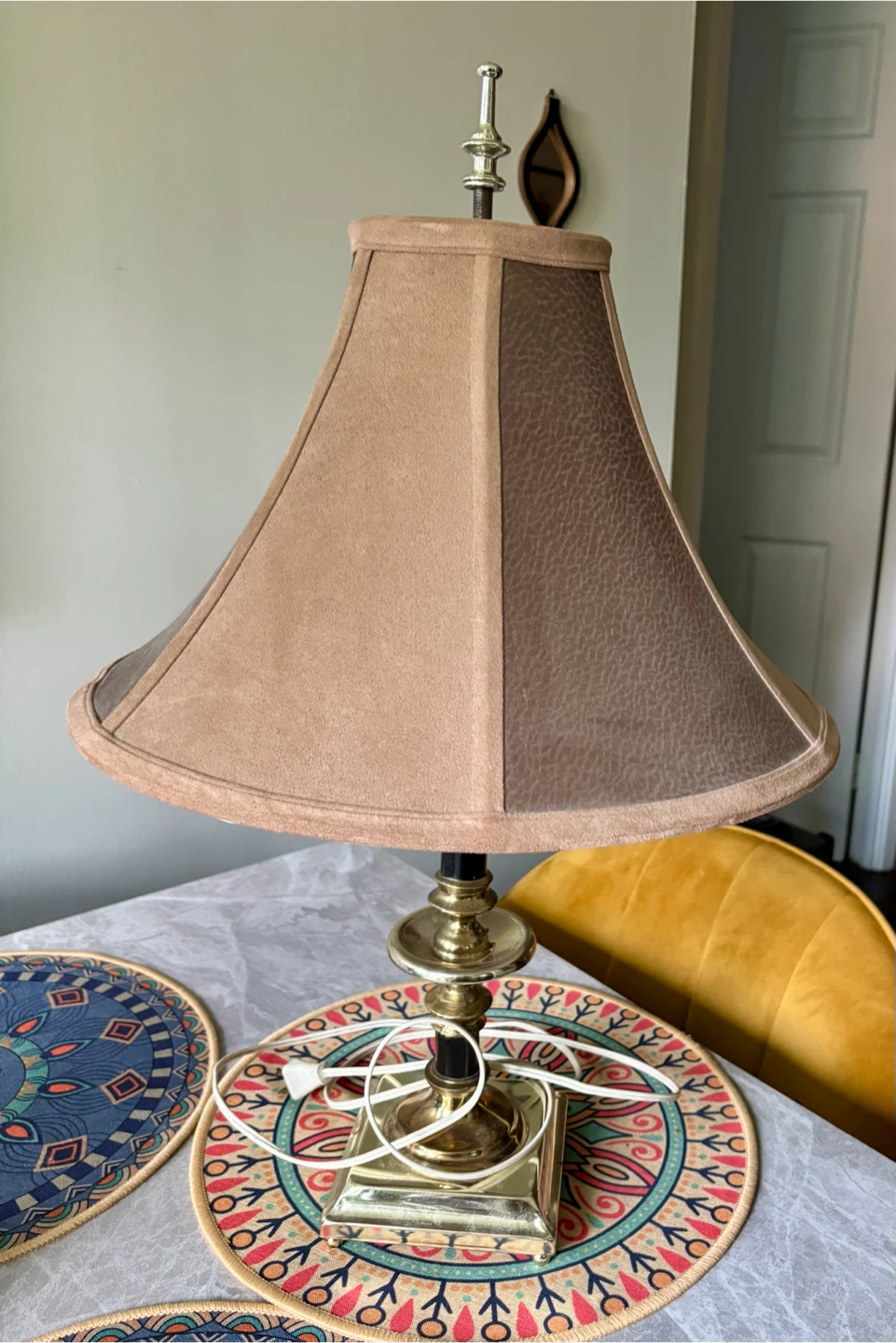 Vtg Leviton Brass Table Lamp
