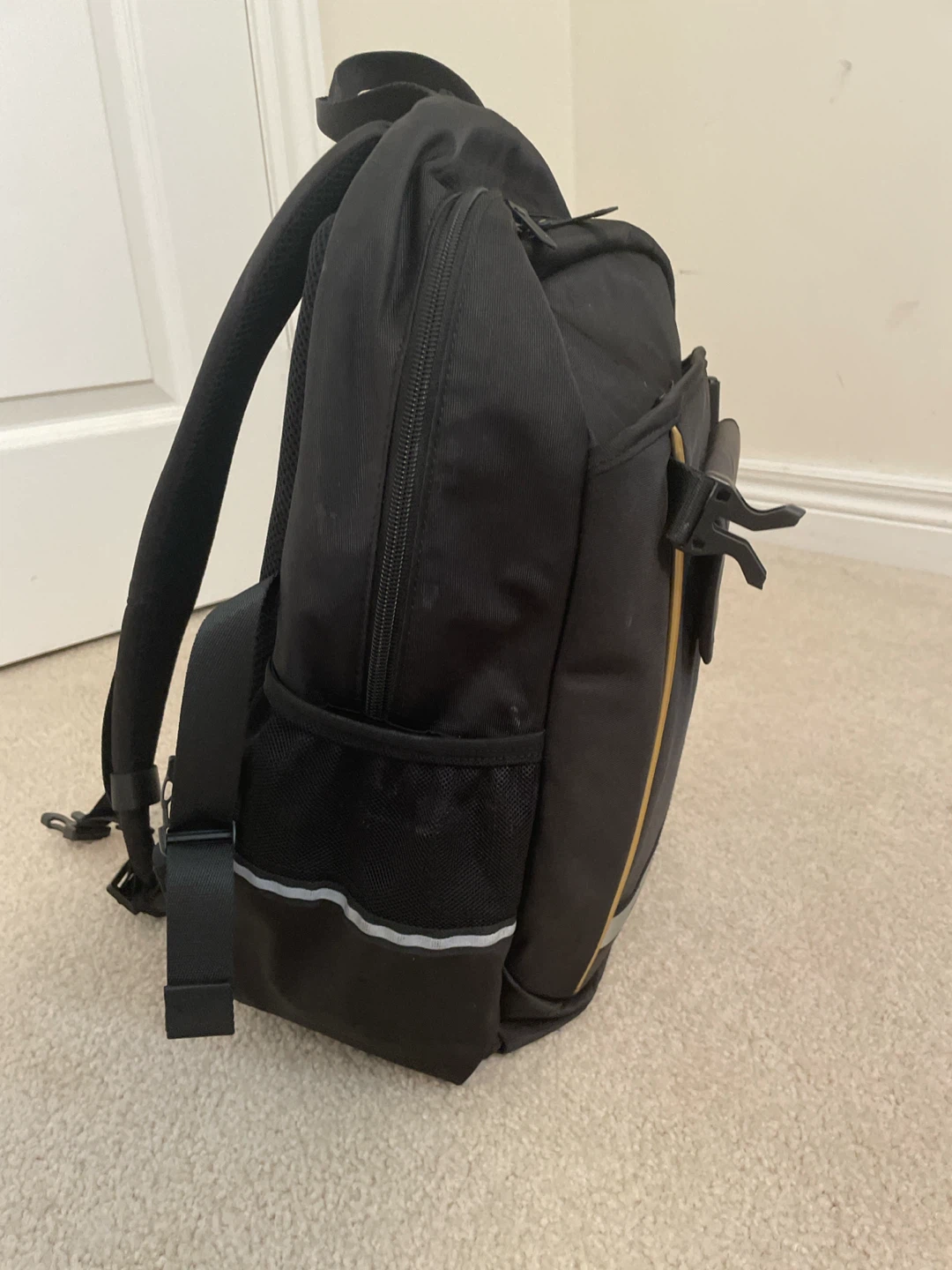 Black Anta Backpack - photo 2