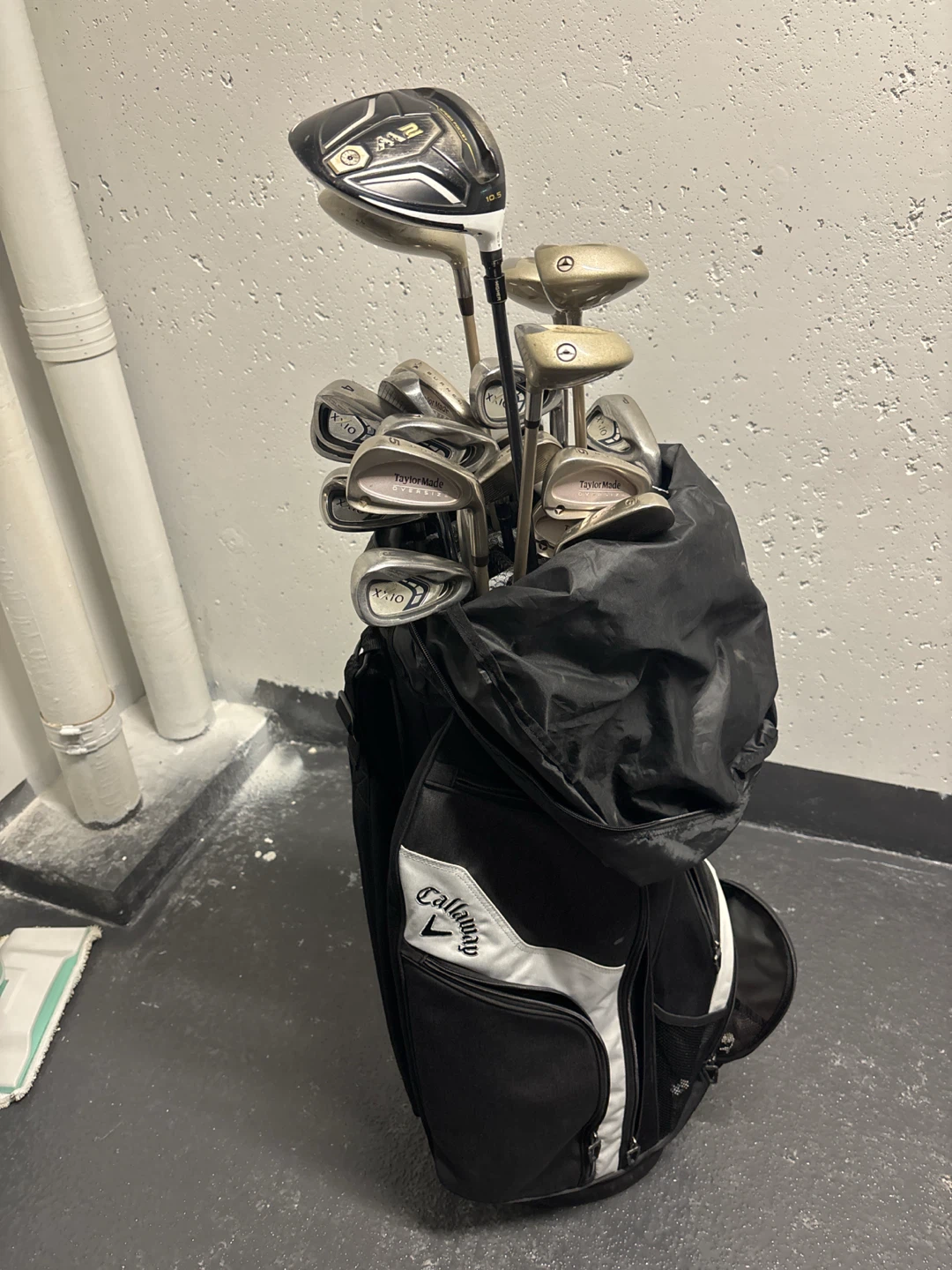 Complete Golf Club Set with Callaway Bag - photo 2