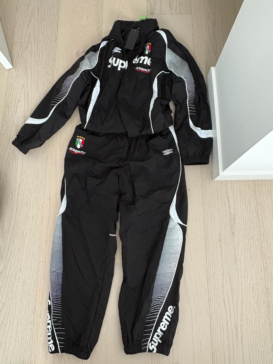 Supreme x Umbro Tracksuit Jacket and Pants - photo 3