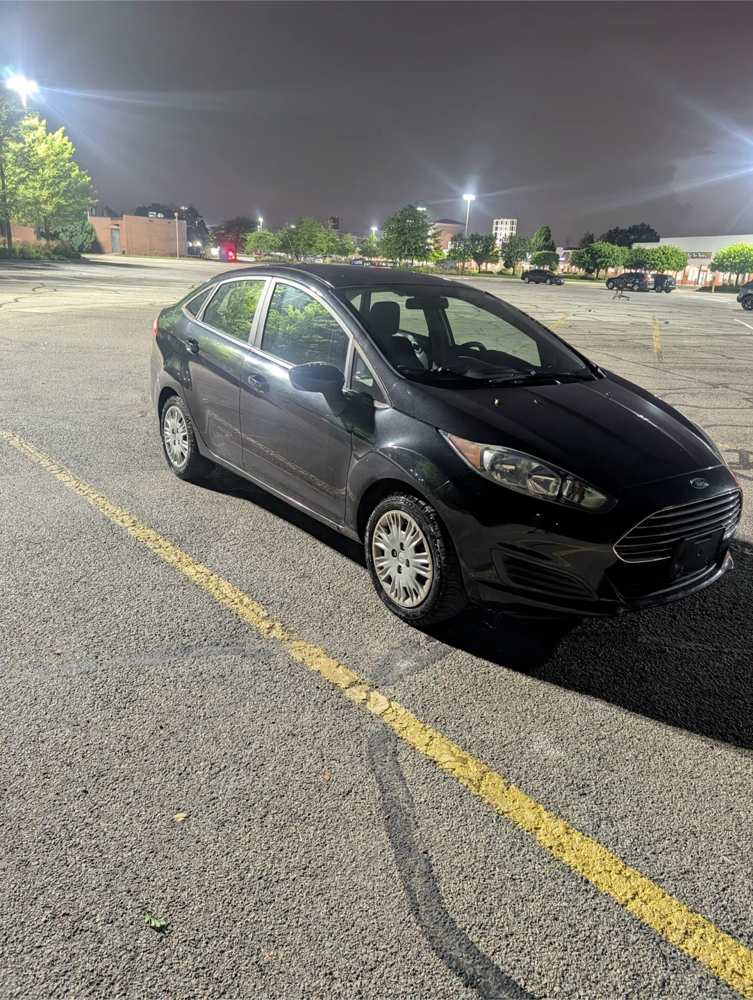 Black Ford Fiesta Sedan - photo 4