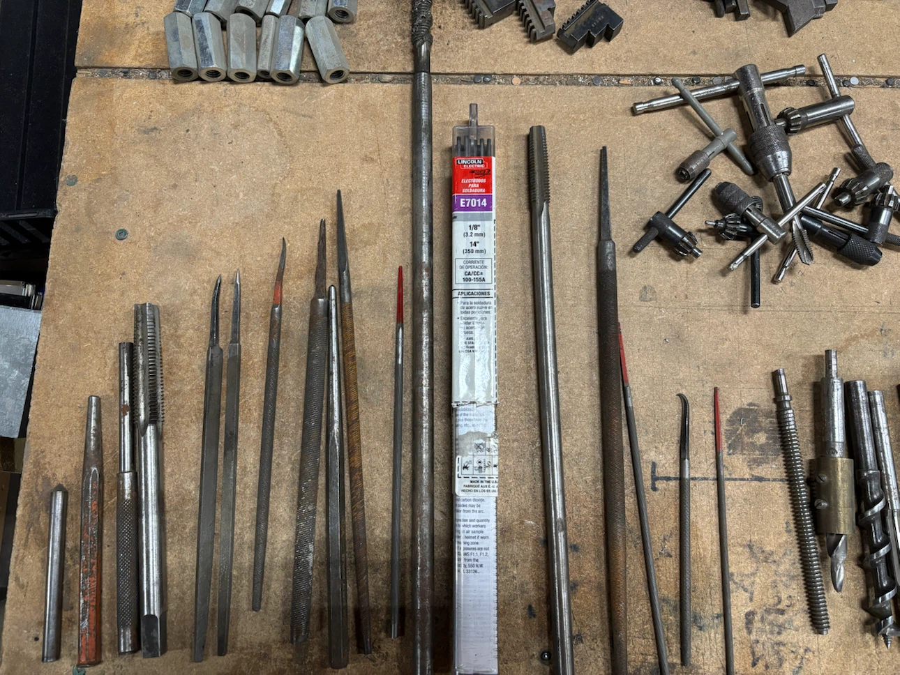 Delta Drill Press with Assorted Drill Bits and Tools - photo 4