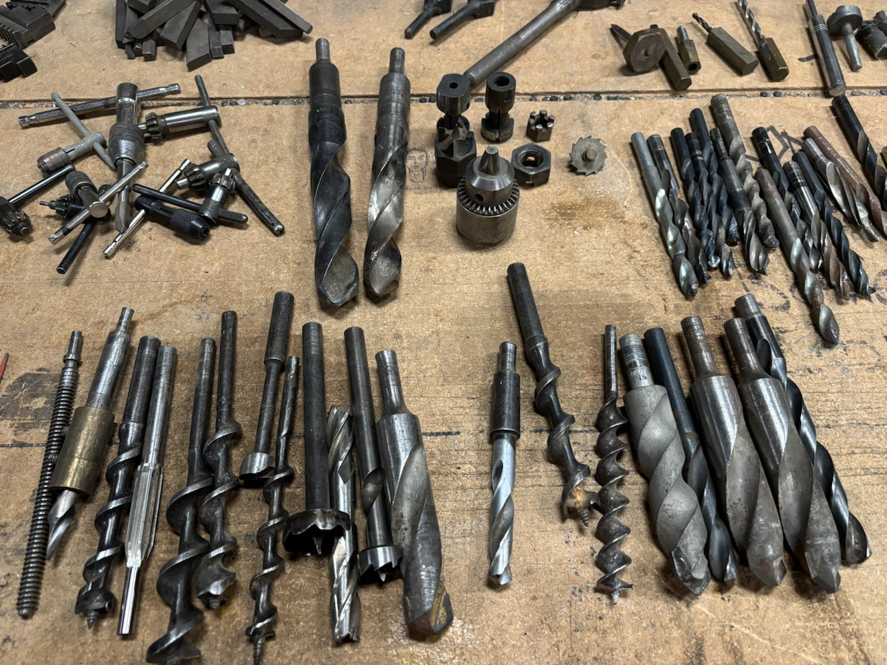 Delta Drill Press with Assorted Drill Bits and Tools - photo 5
