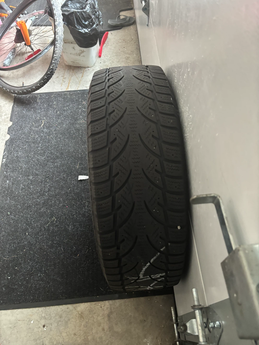ESKA Winter Tire 235/65R17 104T - photo 4