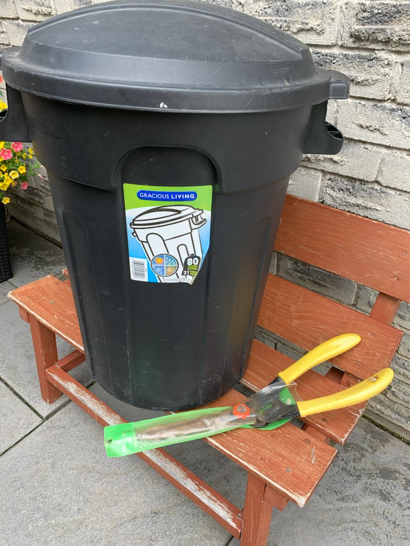 Garden Clipper & Garbage Can