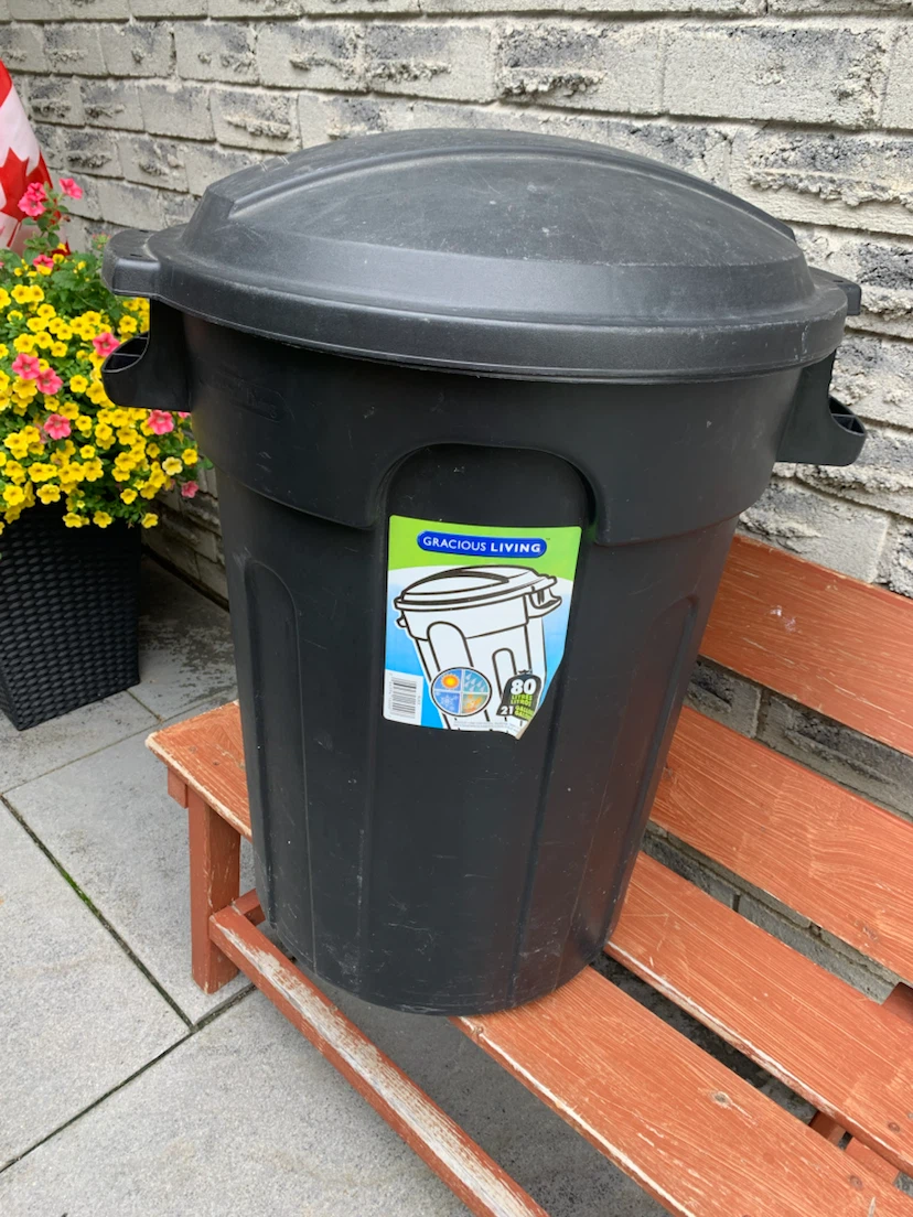 Garden Clipper & Garbage Can - photo 3