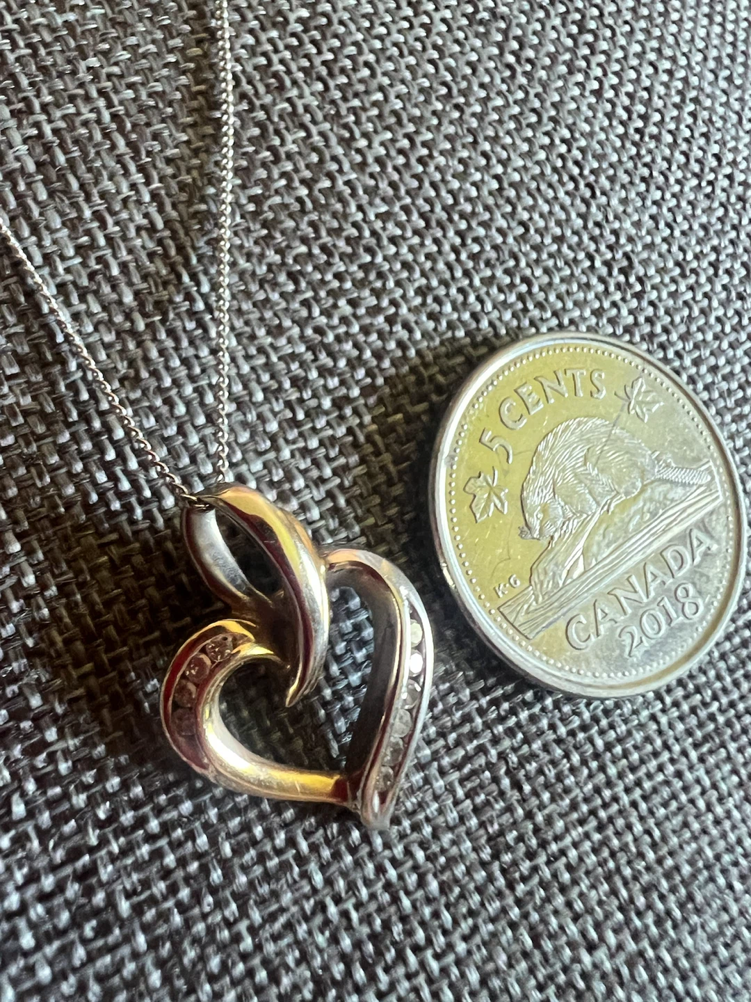 10K Gold Heart Pendant Necklace with Diamonds - photo 5
