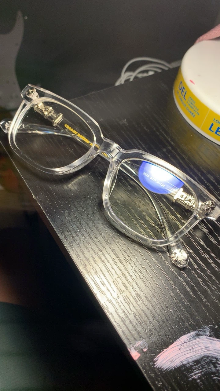 CLEAR CHROME HEARTS GLASSES *NO BOX