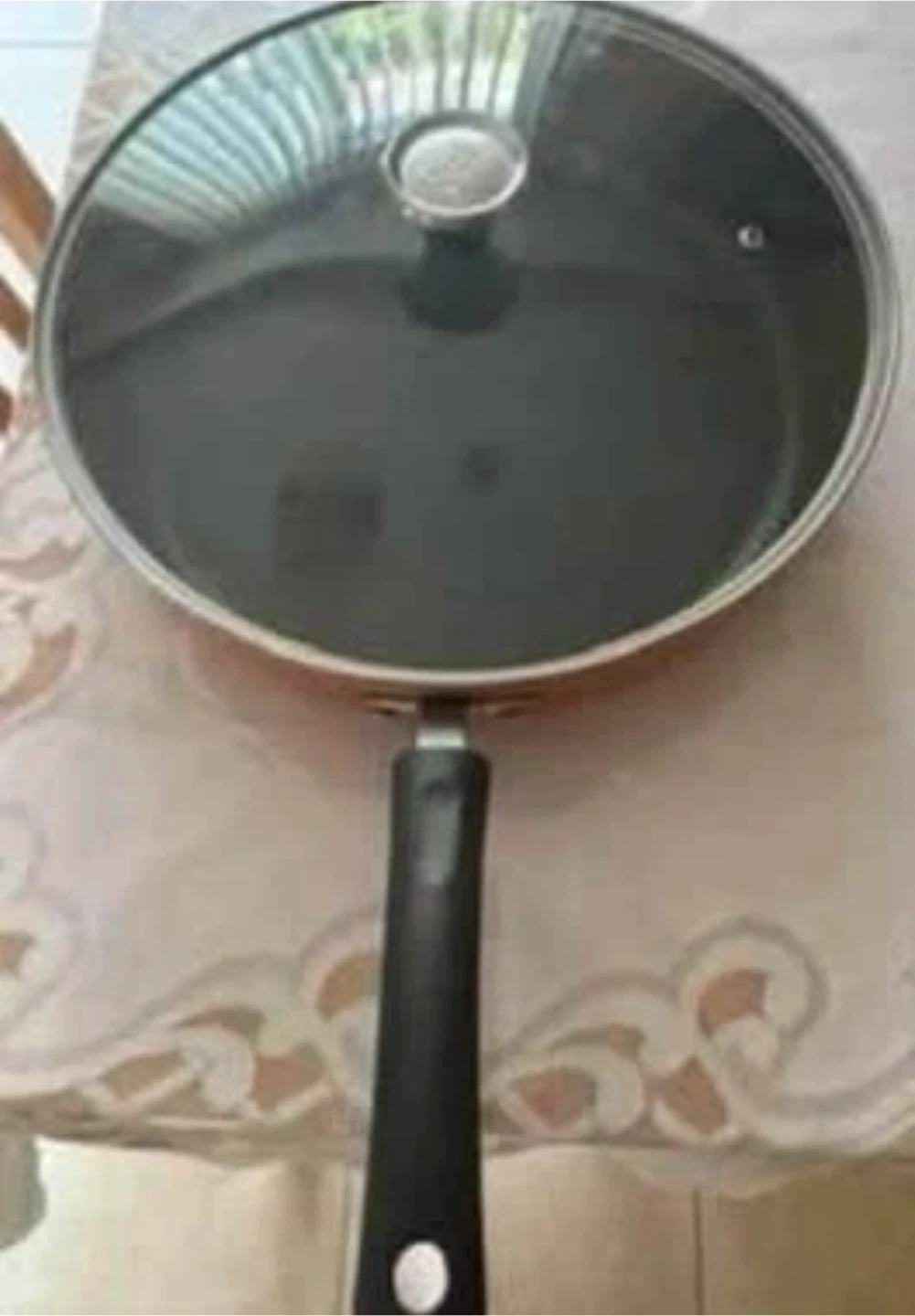 Small and big frying pan (Okay condition) (Both for FREE) - photo 4
