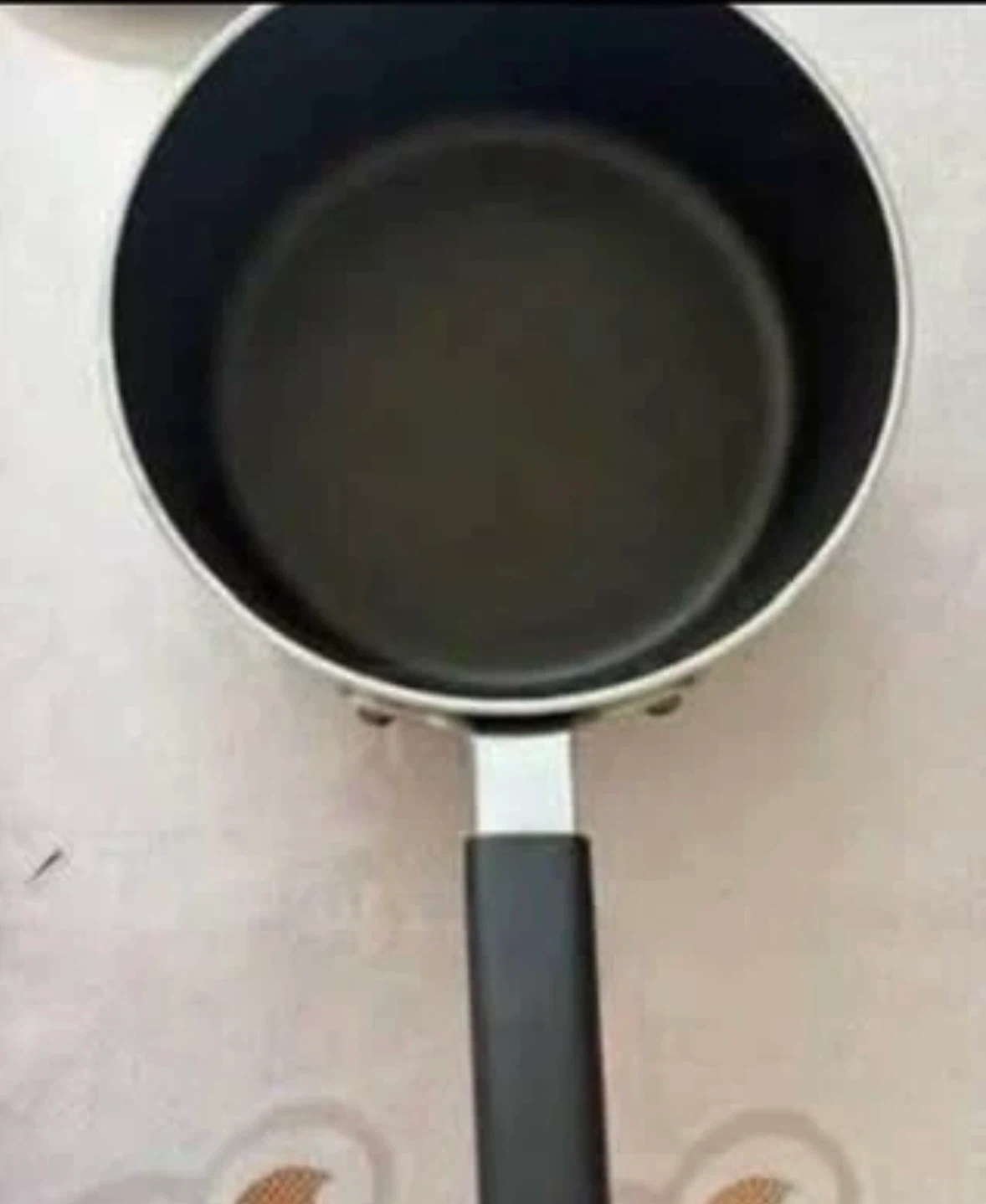 Pan, pot & saucepan (All okay condition) (All FREE) - photo 3