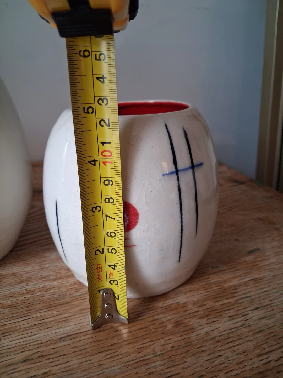 White Ceramic Vase with Abstract Design - photo 2