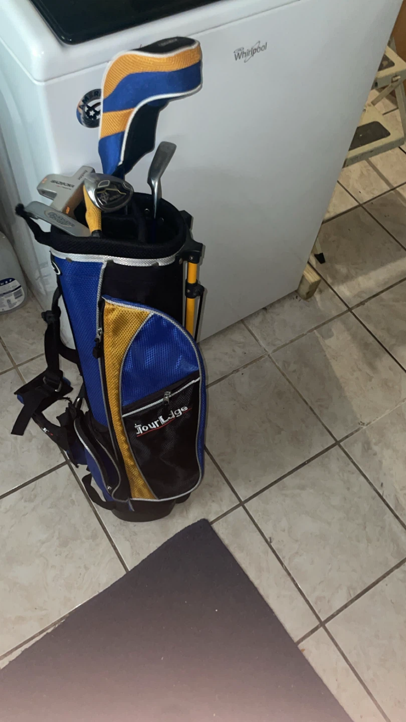 Kid Bazooka Golf Club Set And Bag