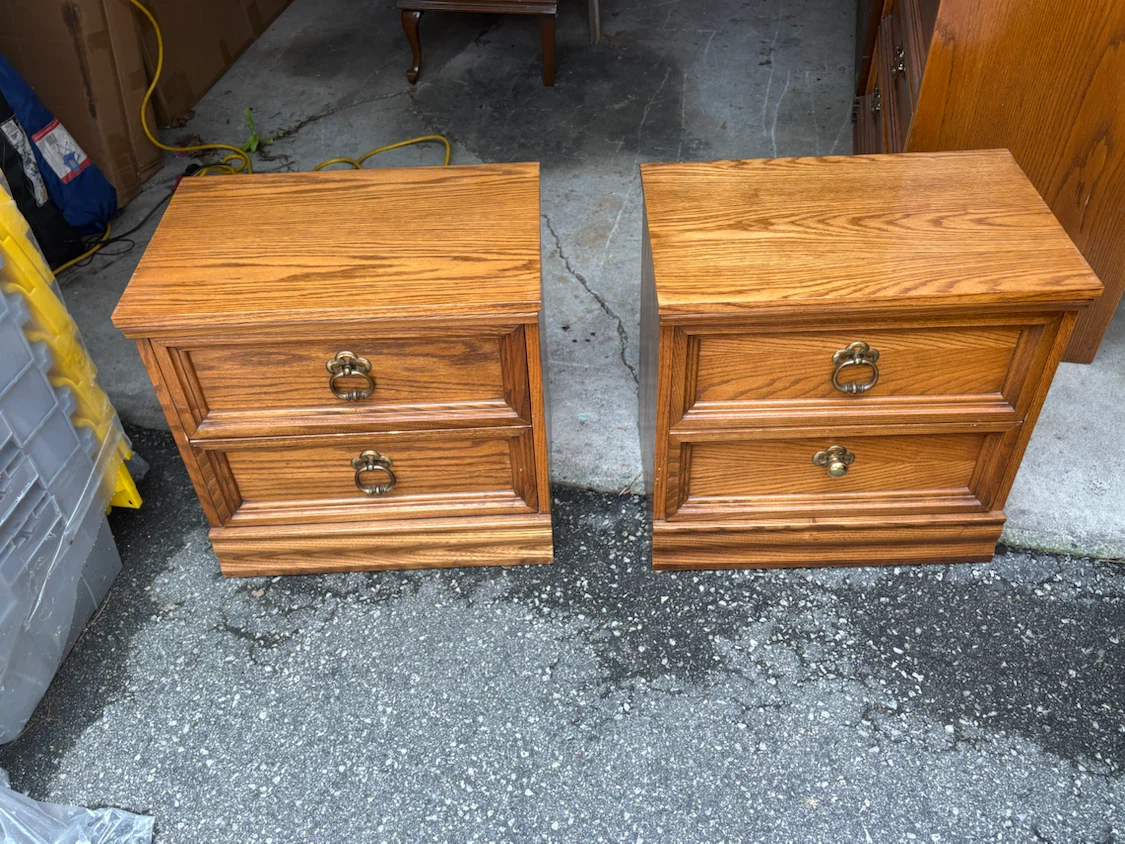 Free delivery used Pair of Oak Nightstands - photo 2