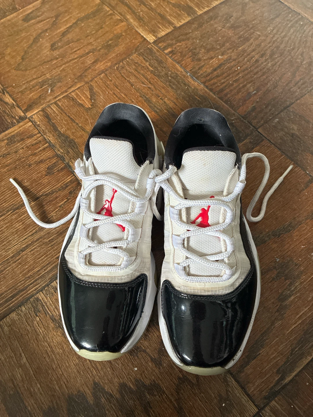 Air Jordan 11 "Concord" Sneakers