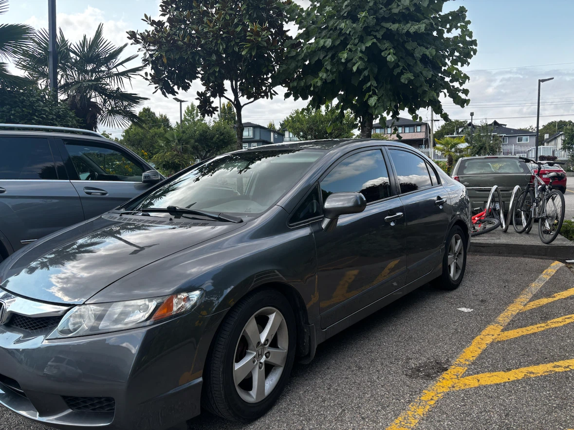 2008 Honda Civic Sedan - photo 2