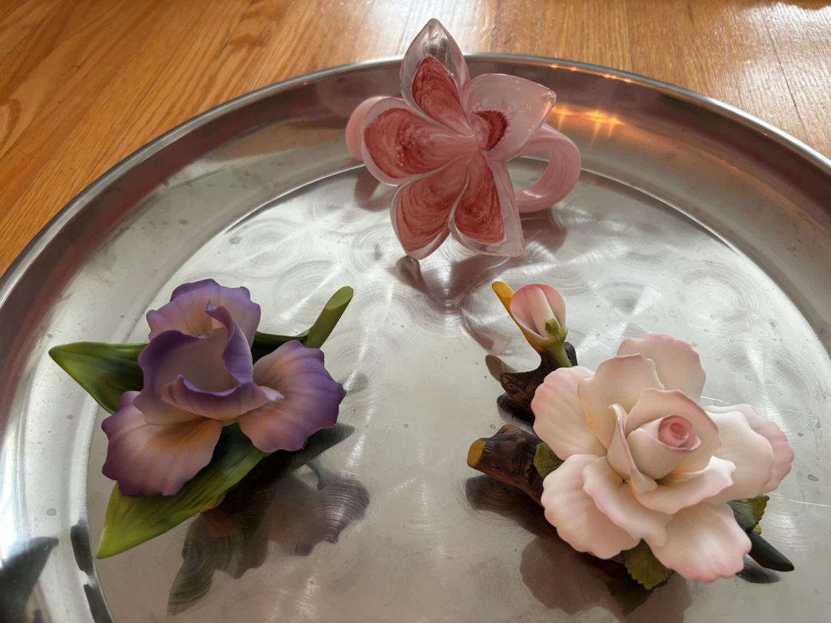 Vintage Collectible porcelain flowers 🌹 - photo 2