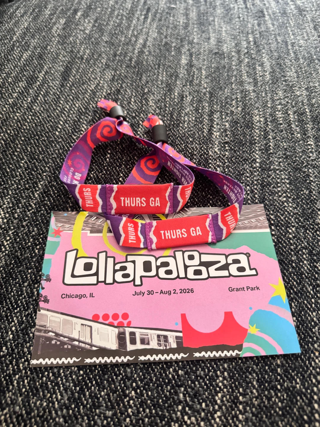 2-Day Lollapalooza Wristbands! - photo 3