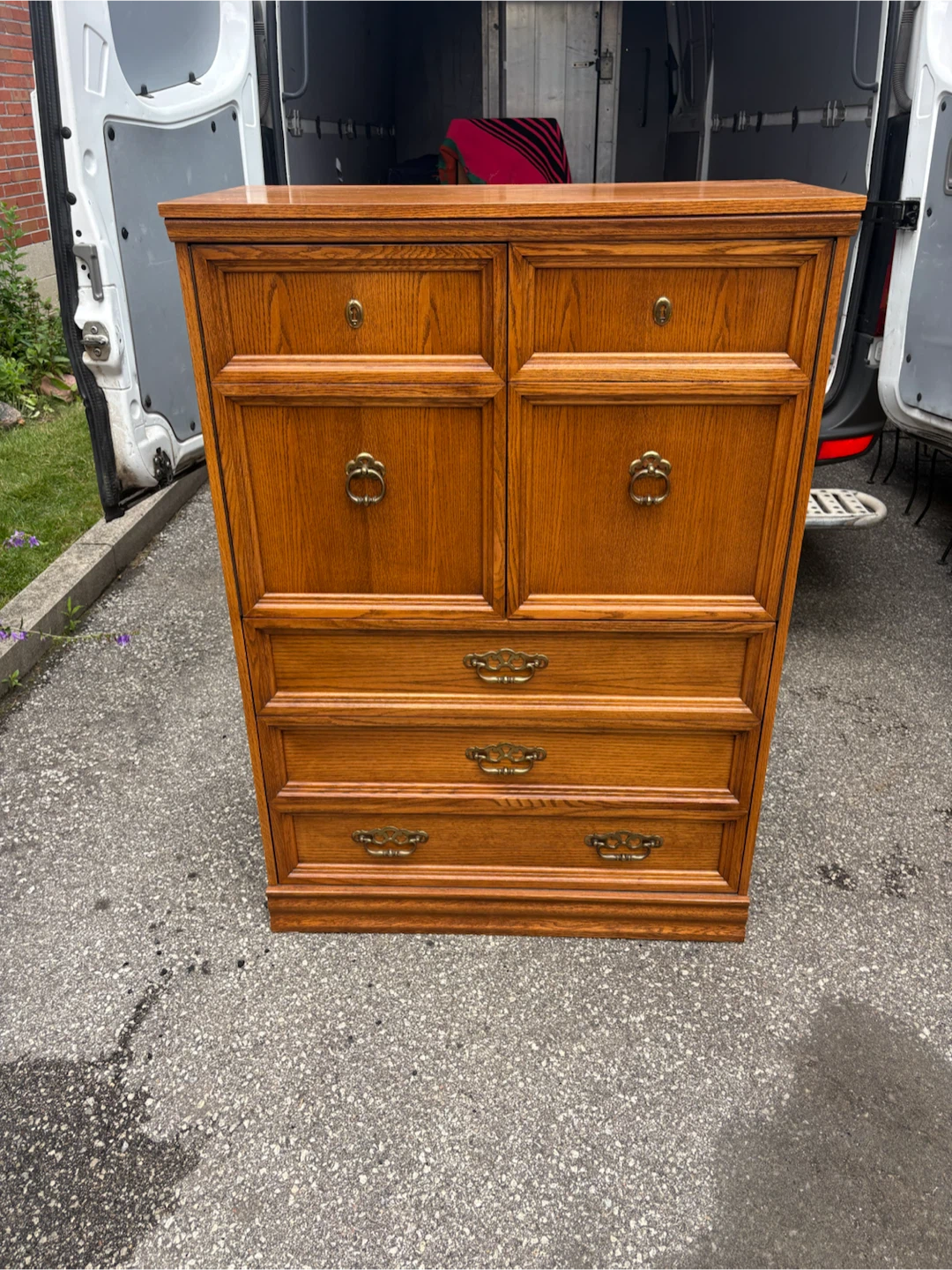 Free delivery used Oak Wood Dresser / Chest of Drawers