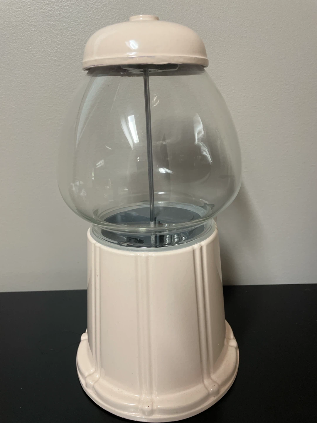 Vintage Style Gumball Machine - photo 3